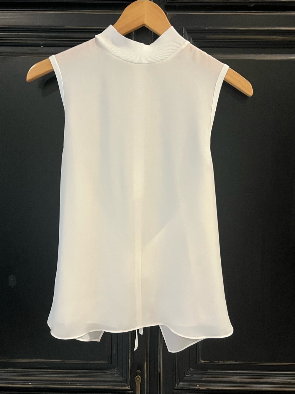 Vince Sleeveless Mock Neck White Blouse